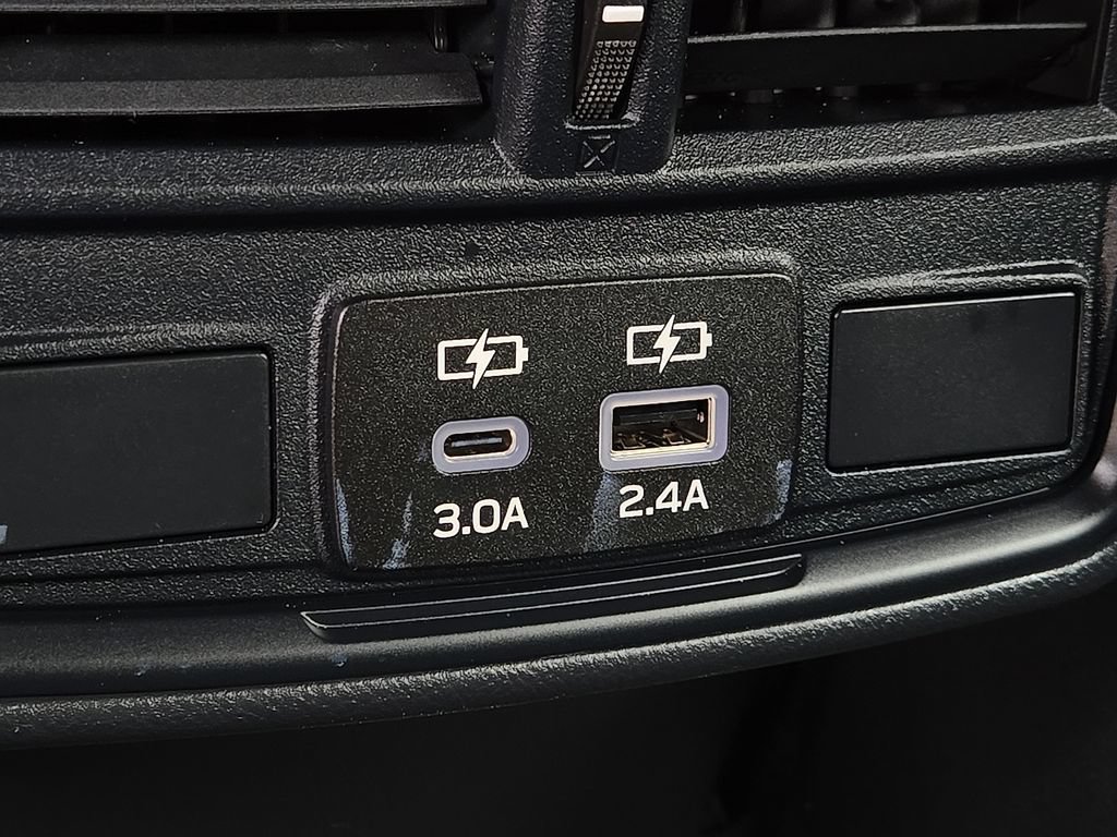 Certified 2025 Subaru Forester Premium AWD/4WD image 11