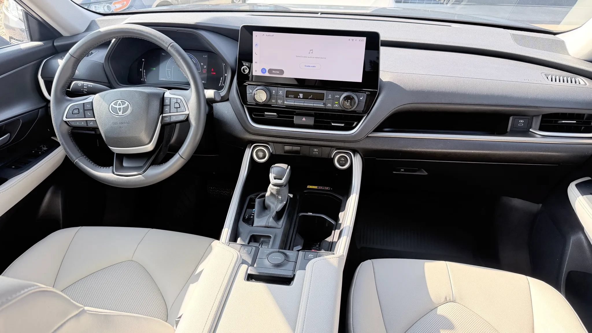 Used 2025 Toyota Grand Highlander AWD Hybrid image 19