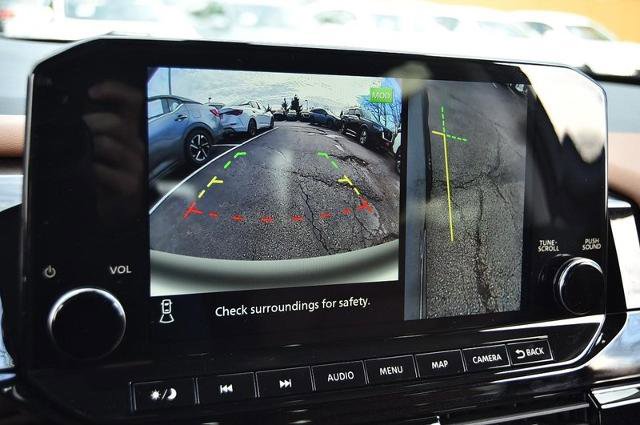 Certified 2024 Nissan Pathfinder Platinum w/ Cargo Package image 15