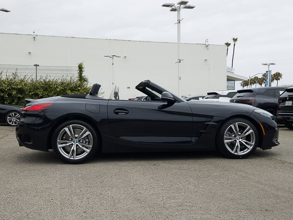 New 2026 BMW Z4 sDrive30i w/ Premium Package RWD image 4