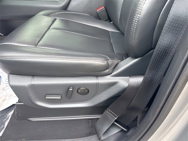 Used 2024 Ford Expedition XLT image 23