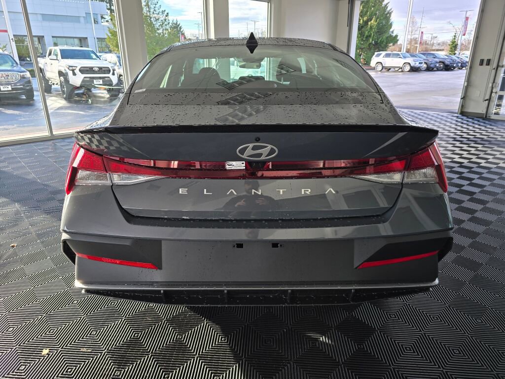 New 2026 Hyundai Elantra Sport image 5