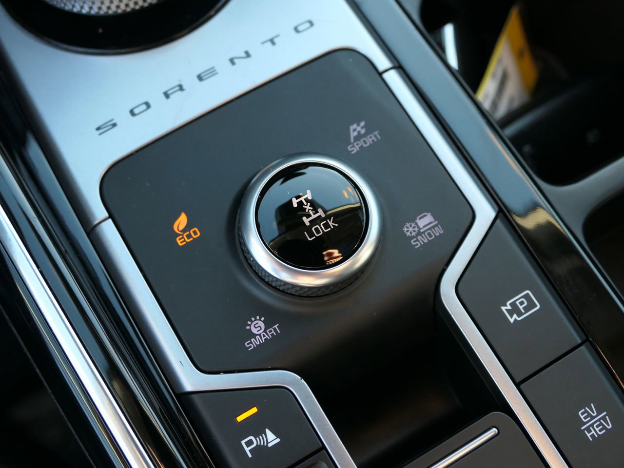 Used 2022 Kia Sorento SX w/ Panoramic Sunroof Package image 21