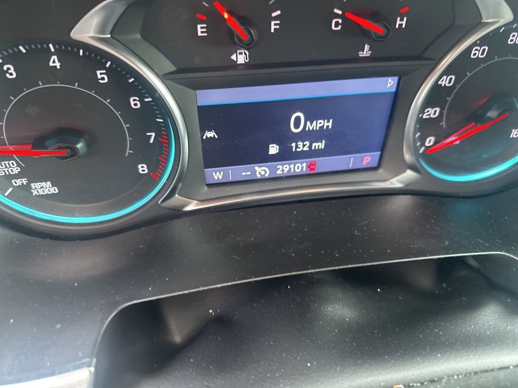 Used 2023 Chevrolet Traverse LT w/ Rear Camera Mirror Package AWD/4WD image 3