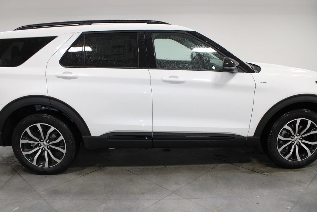 New 2026 Ford Explorer ST-Line AWD/4WD image 10