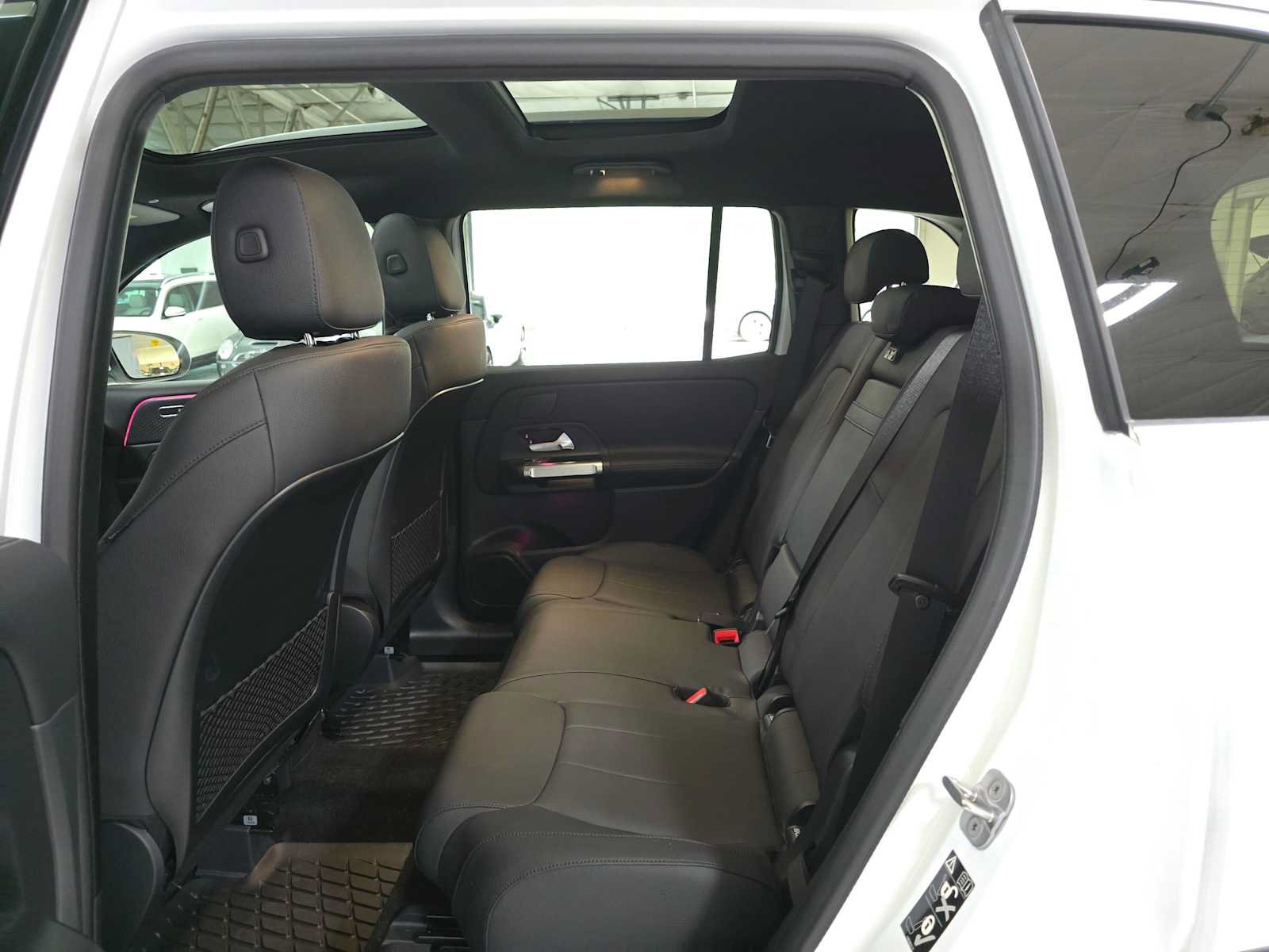 Used 2026 Mercedes-Benz GLB 250 4MATIC image 16
