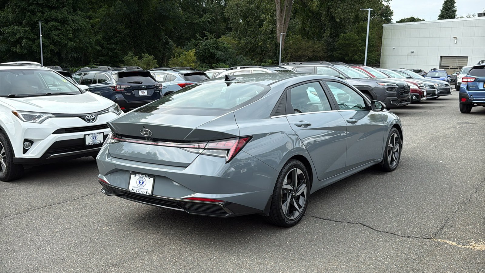 Used 2021 Hyundai Elantra Limited FWD image 5