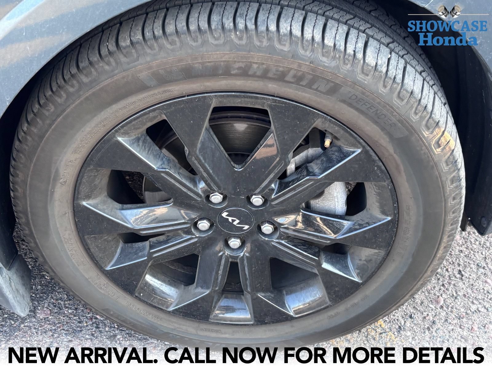 Used 2023 Kia Carnival SX Prestige FWD image 8