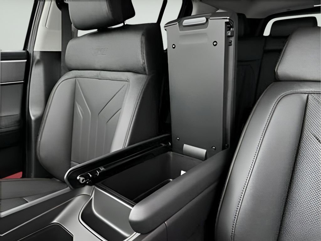 Used 2025 Hyundai Santa Fe XRT image 13