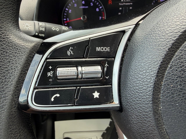 Used 2024 Kia Forte LXS FWD image 11