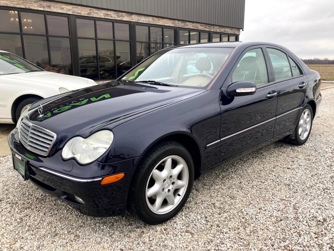 Used 2002 Mercedes-Benz C 240 Sedan image 2
