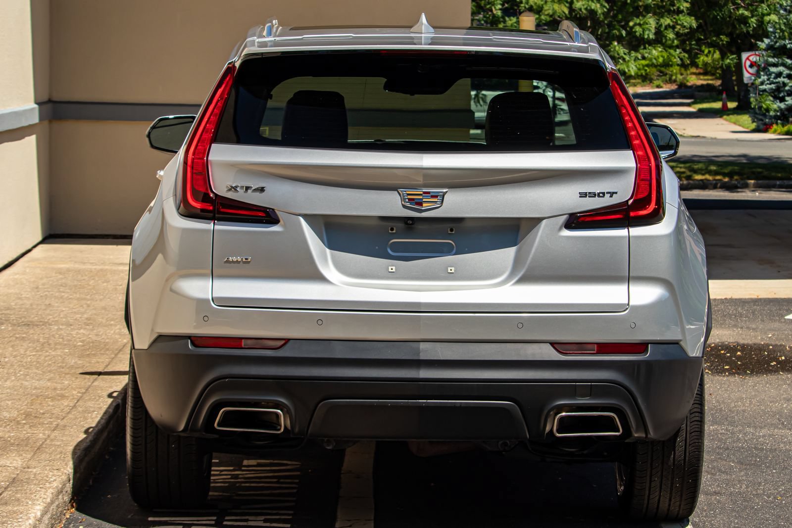 Used 2021 Cadillac XT4 Luxury w/ Cold Weather Package AWD/4WD image 8