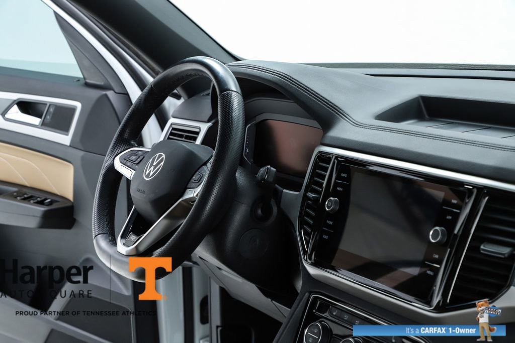 Used 2023 Volkswagen Atlas Cross Sport SEL R-Line image 35
