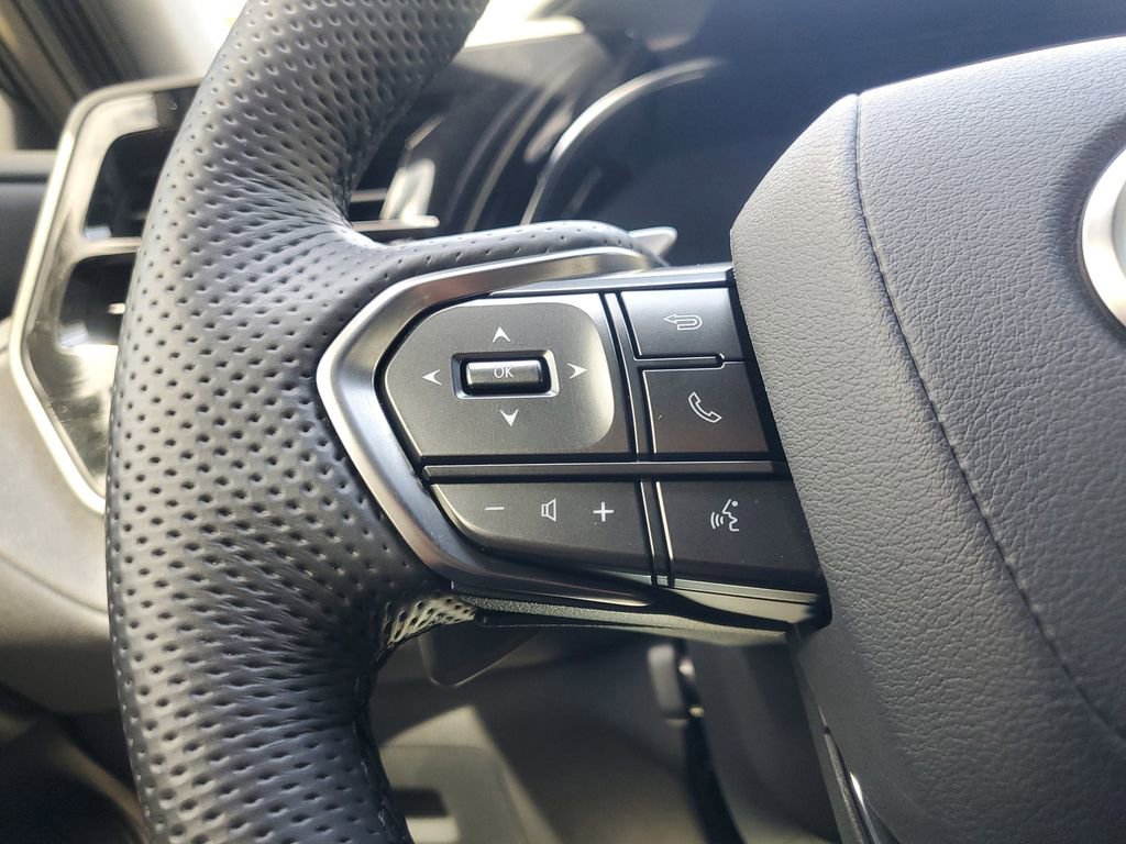 Used 2025 Lexus TX 500h AWD w/ Technology Package image 22