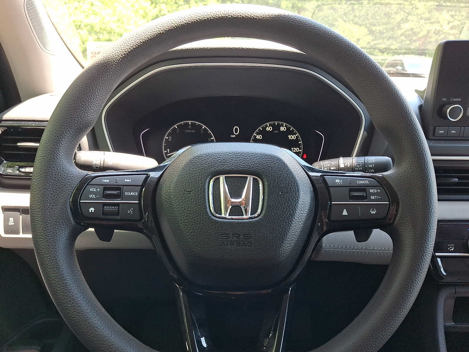 Certified 2023 Honda Pilot LX image 18