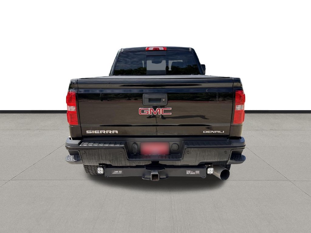 Used 2019 GMC Sierra 2500 Denali w/ Duramax Plus Package AWD/4WD image 6