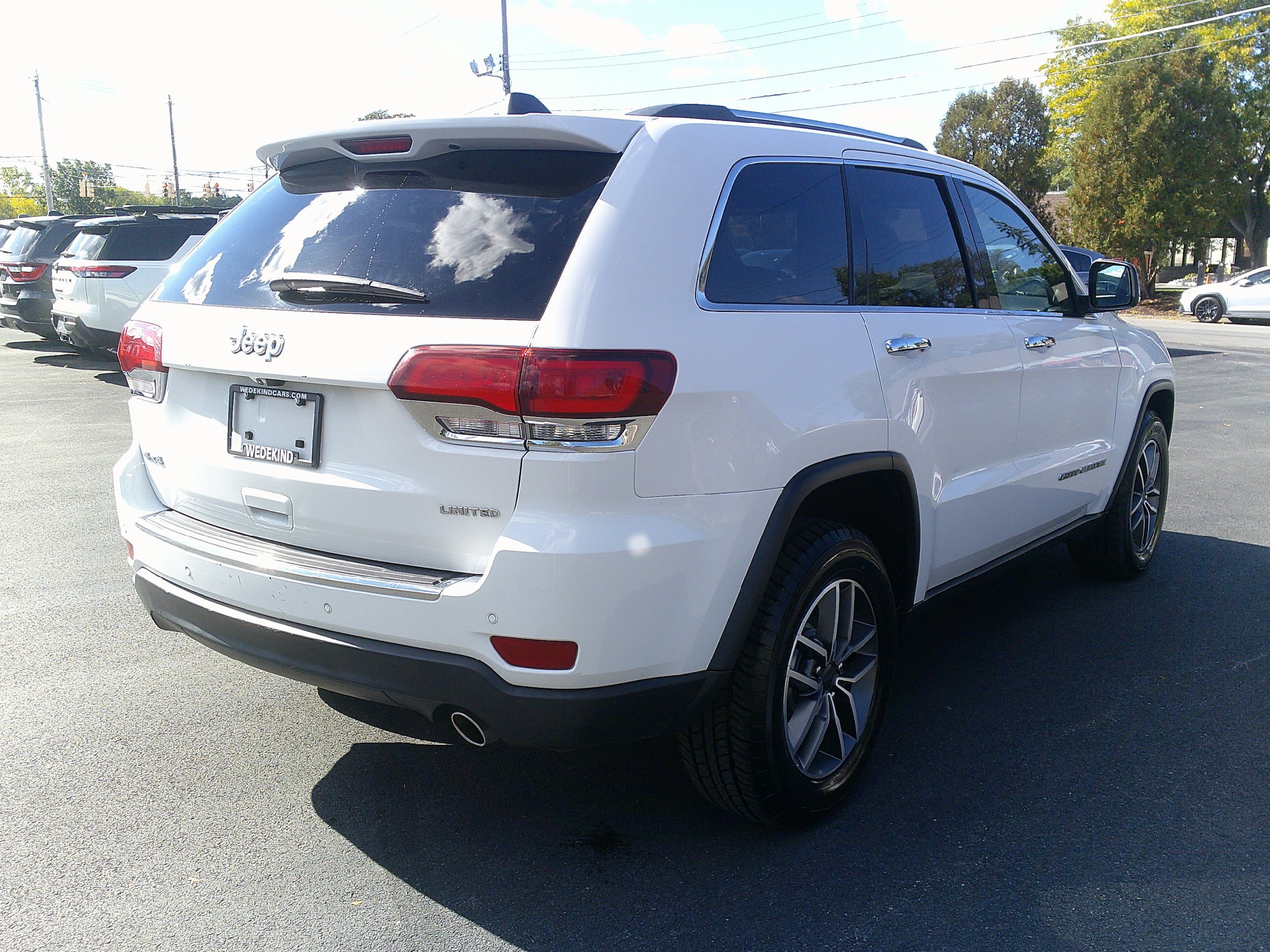 Used 2020 Jeep Grand Cherokee Limited AWD/4WD image 8