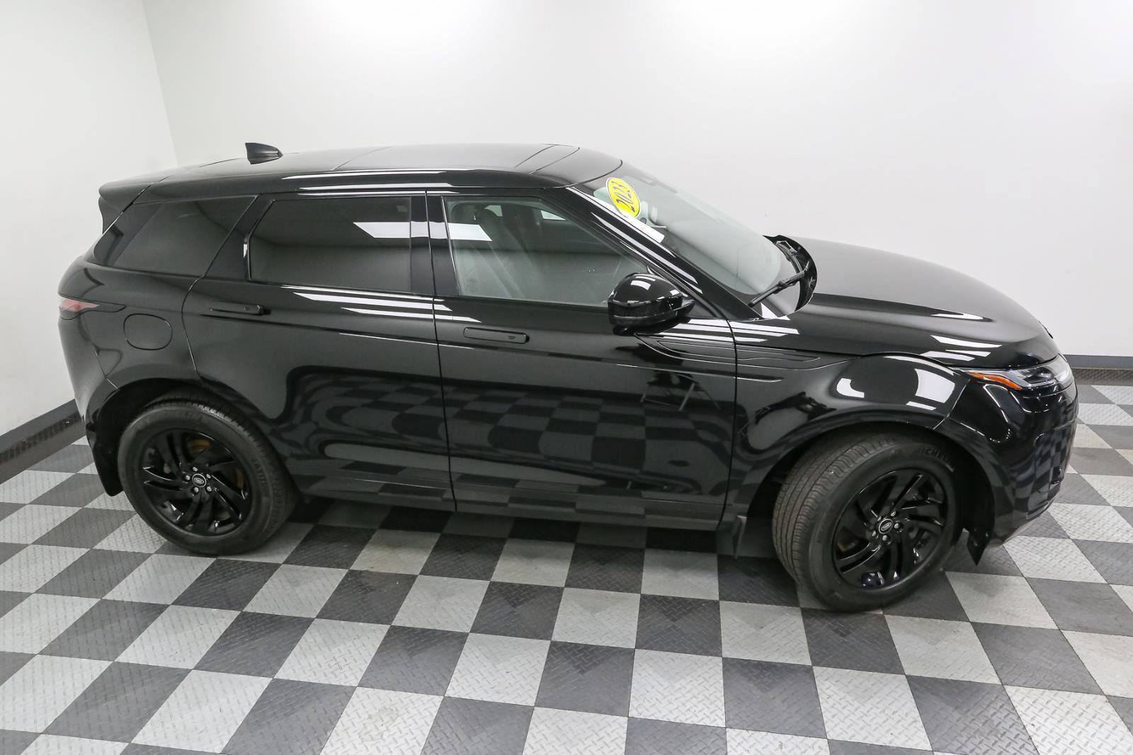 Used 2023 Land Rover Range Rover Evoque S image 5