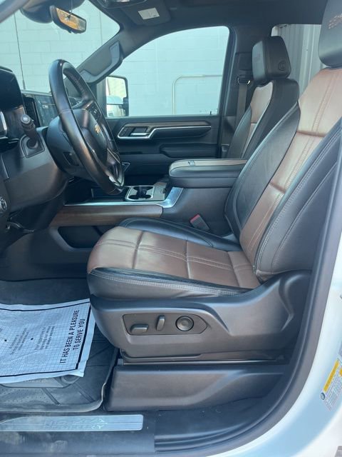 Used 2024 Chevrolet Silverado 2500 High Country w/ Technology Package image 11