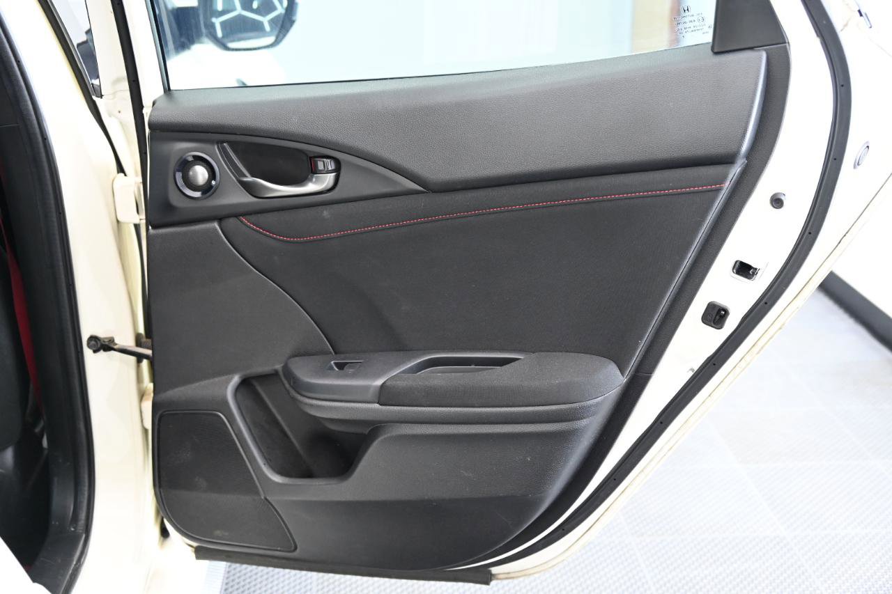 Used 2018 Honda Civic Type R image 37