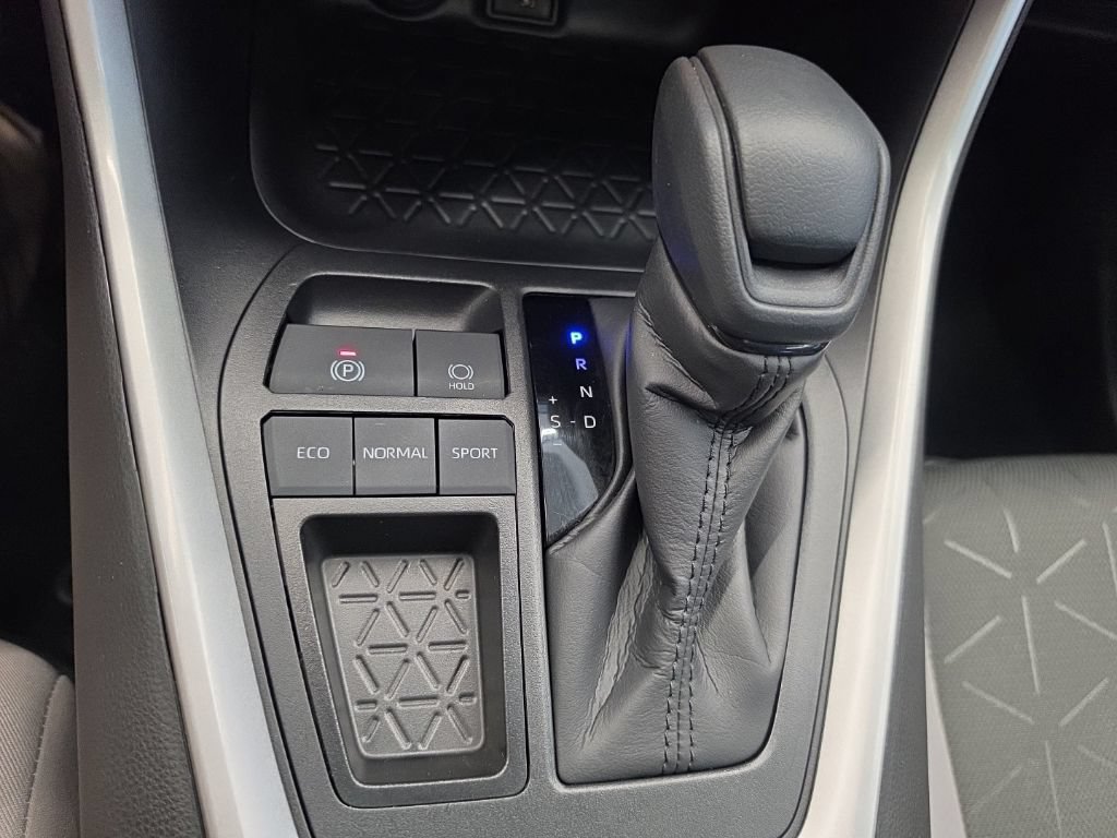 Used 2025 Toyota RAV4 XLE w/ Convenience Package FWD image 52