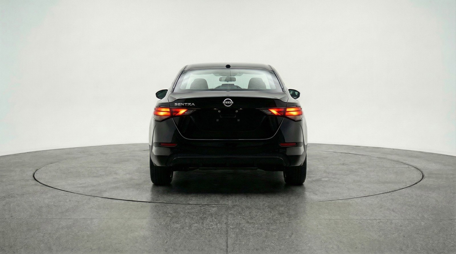 Used 2025 Nissan Sentra SV image 6