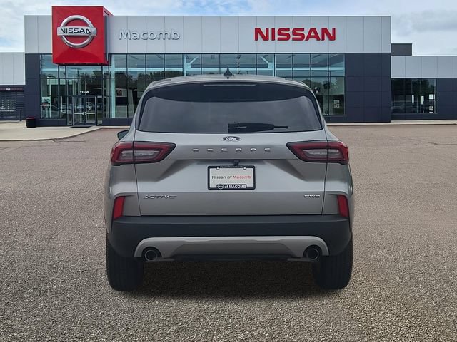 Used 2023 Ford Escape Active w/ Tech Pack #1 AWD/4WD image 6