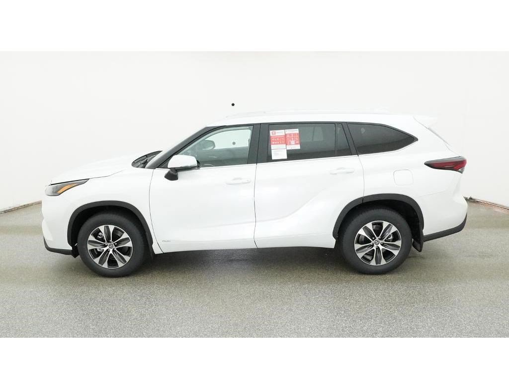 New 2026 Toyota Highlander XLE AWD/4WD image 3