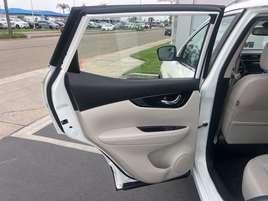 Used 2022 Nissan Rogue Sport SL w/ Premium Package AWD/4WD image 19