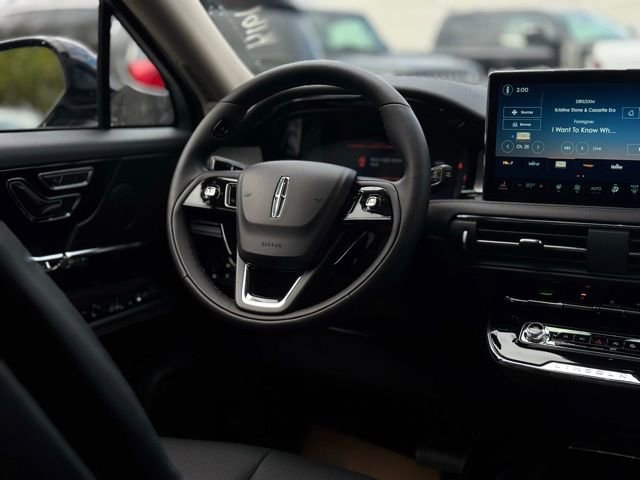New 2026 Lincoln Corsair Premiere image 21