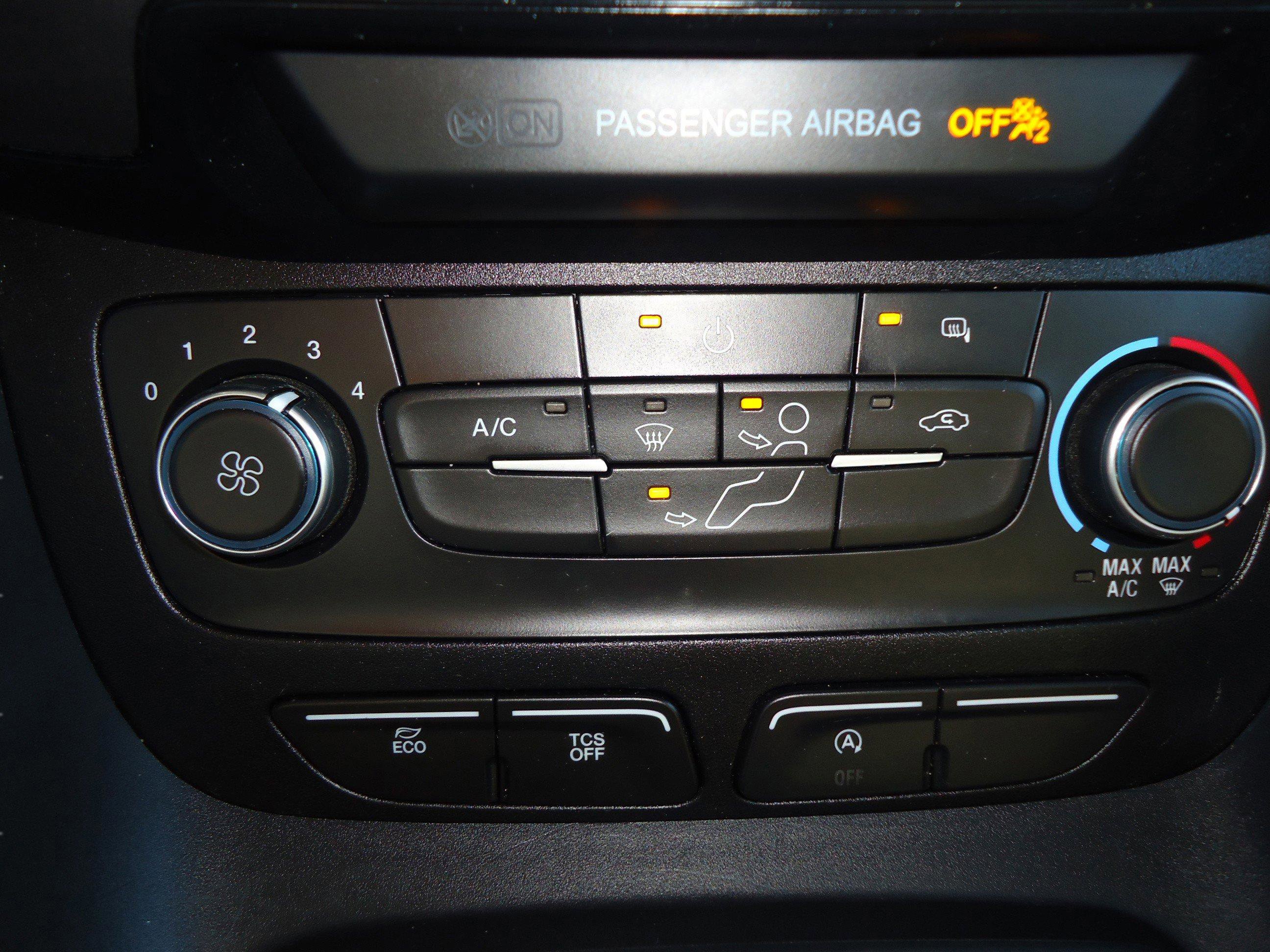 Used 2023 Ford Transit Connect XL image 17