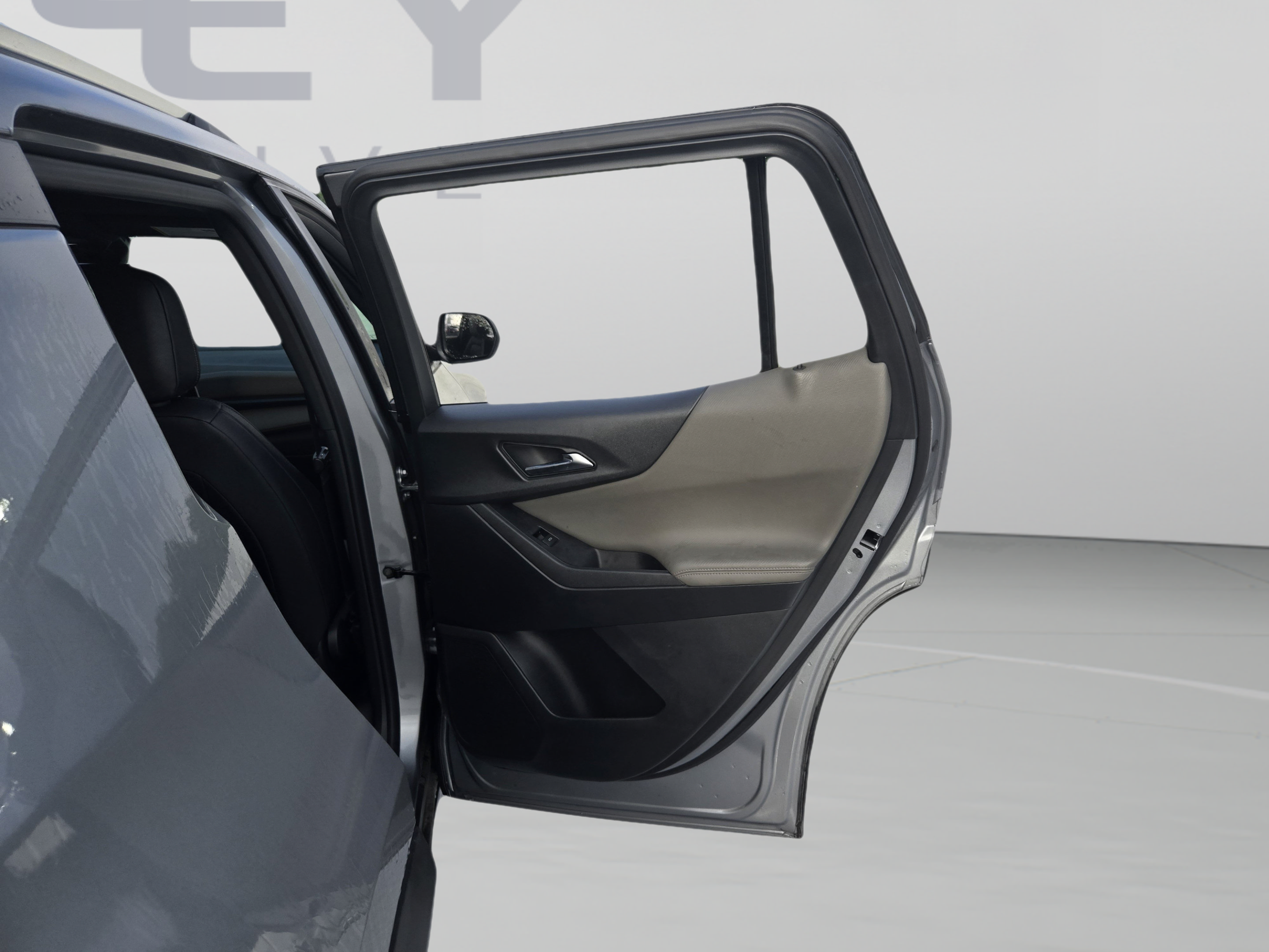 Used 2026 Chevrolet Equinox LT w/ Convenience Package II FWD image 23