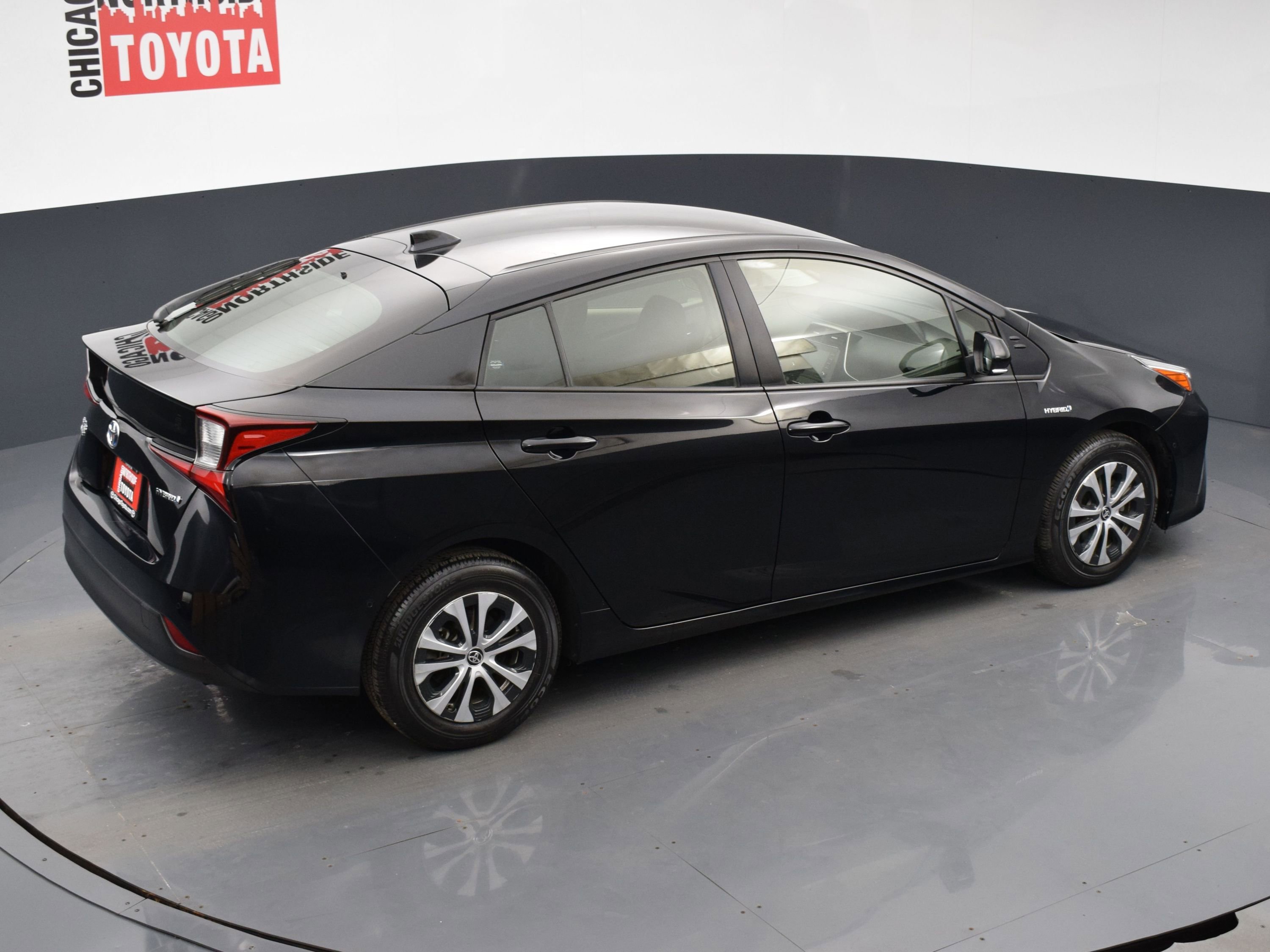 Used 2021 Toyota Prius LE image 20