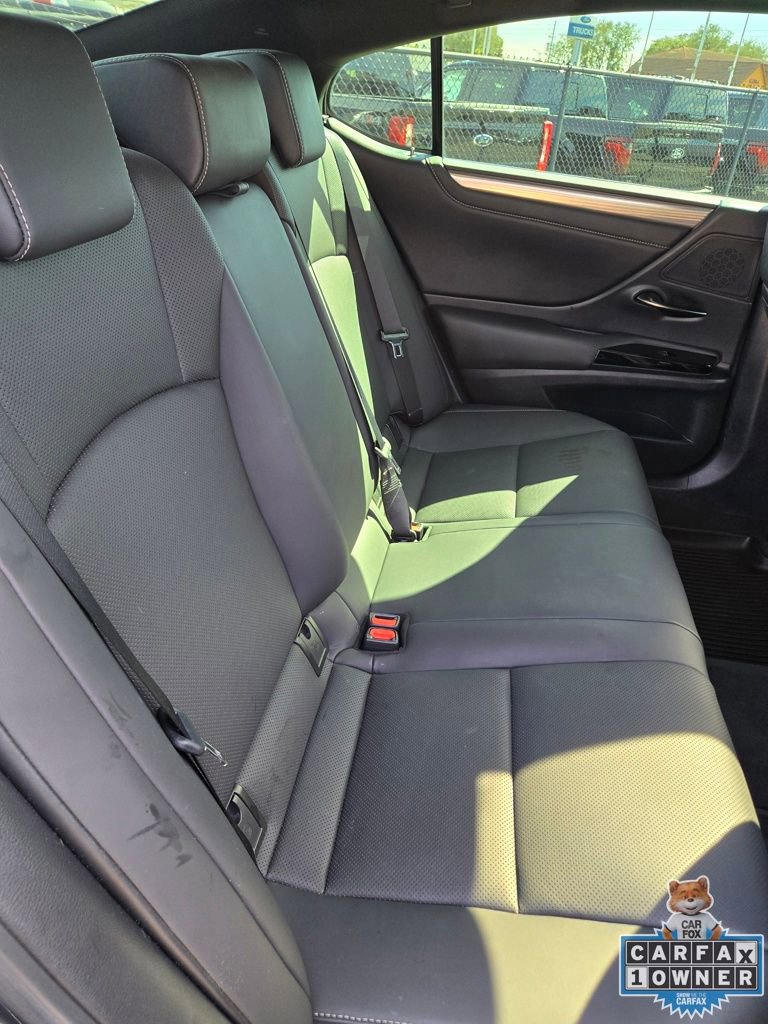 Used 2022 Lexus ES 300h F Sport w/ Accessory Package 2 image 50