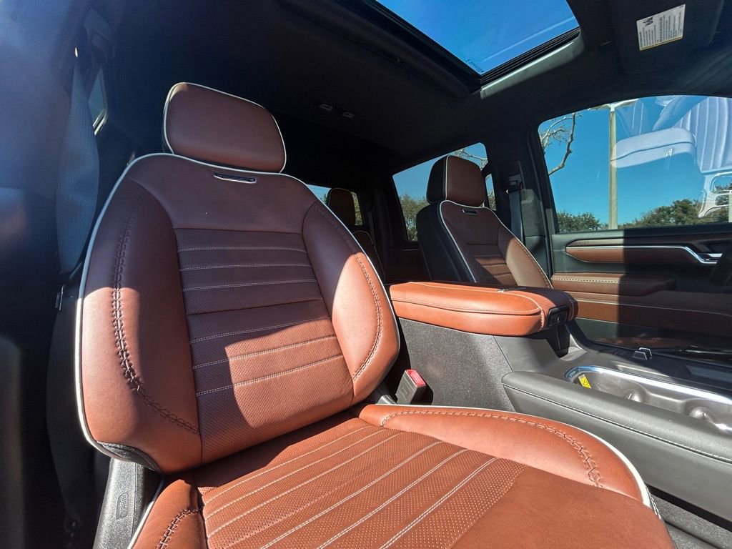 Used 2024 GMC Sierra 2500 Denali Ultimate w/ Max Trailering Package image 30