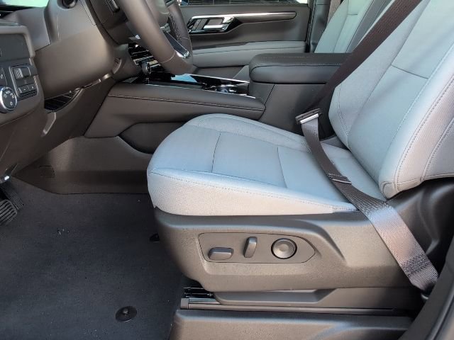 New 2026 Chevrolet Suburban LS RWD image 12
