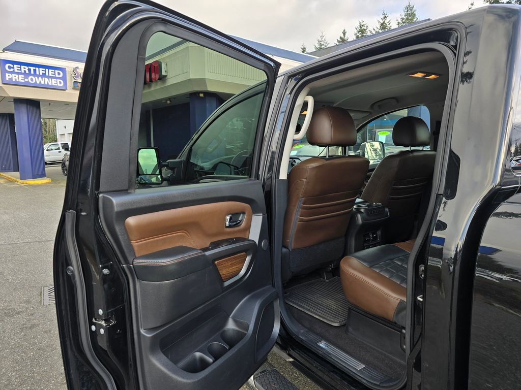 Used 2016 Nissan Titan Platinum Reserve image 15