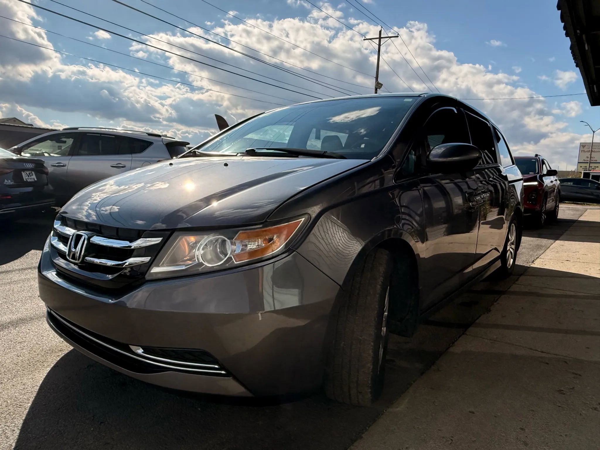 Used 2016 Honda Odyssey EX image 2