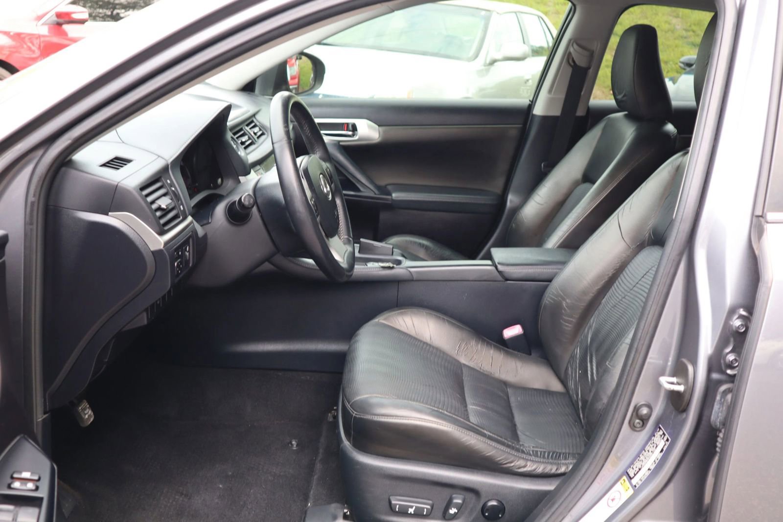 Used 2012 Lexus CT 200h image 9