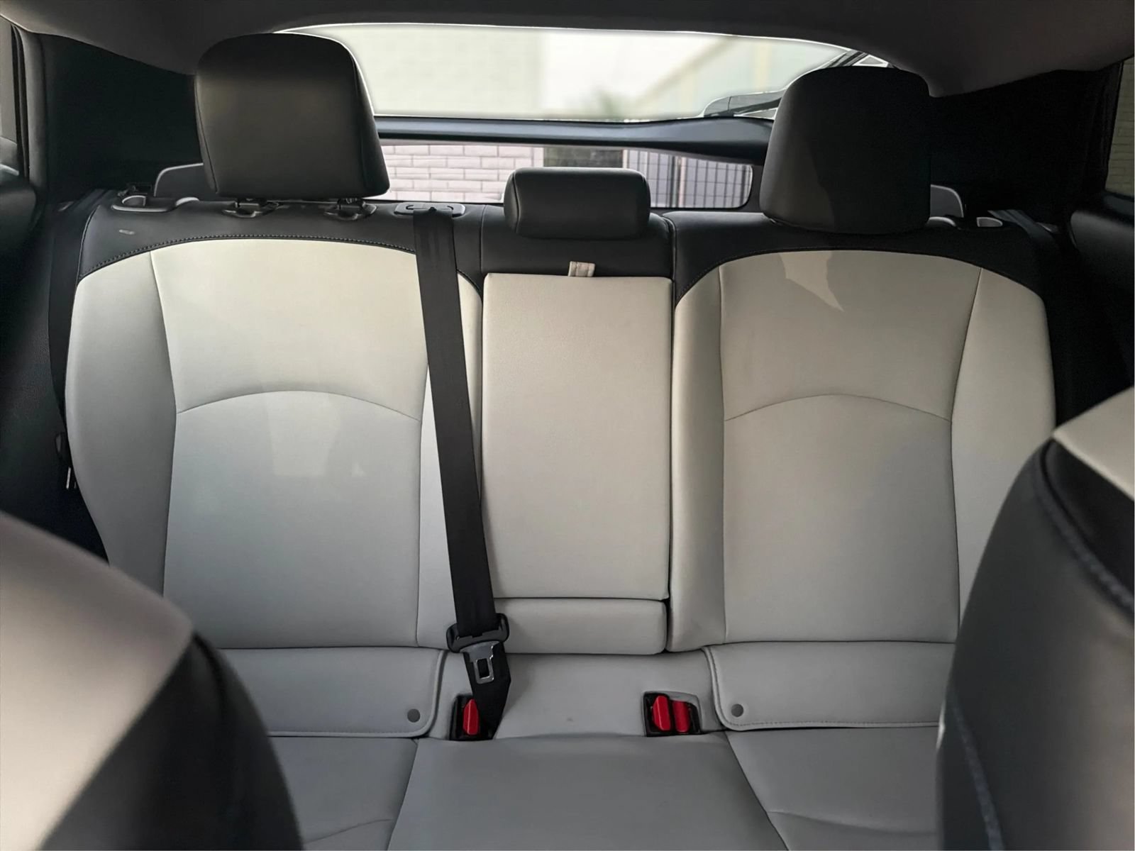 Used 2017 Toyota Prius Four Touring FWD image 18