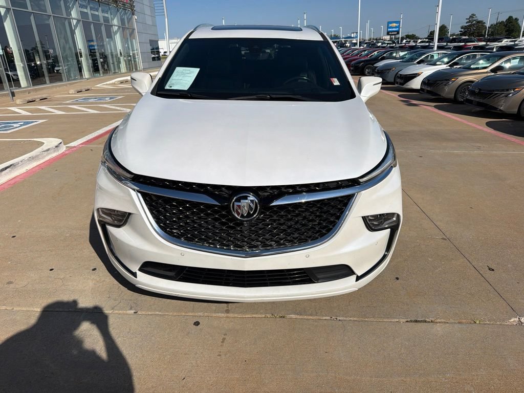 Used 2022 Buick Enclave Avenir w/ Avenir Technology Package FWD image 8