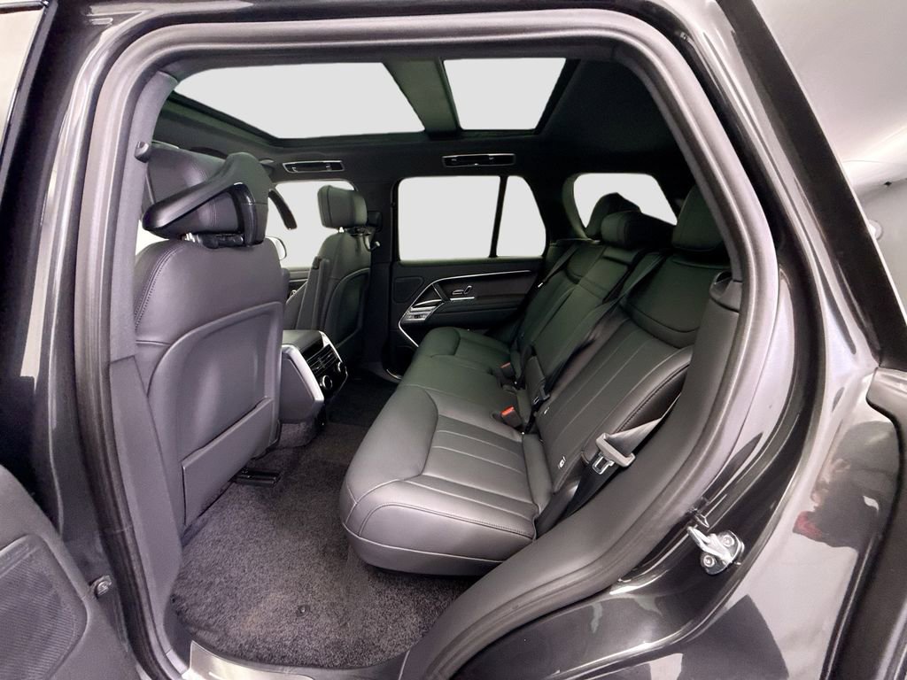 New 2026 Land Rover Range Rover SE image 21