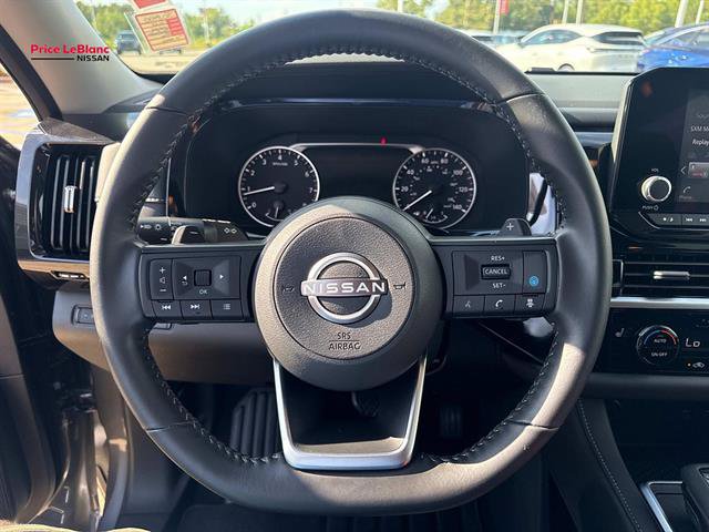 Certified 2025 Nissan Pathfinder SV FWD image 20