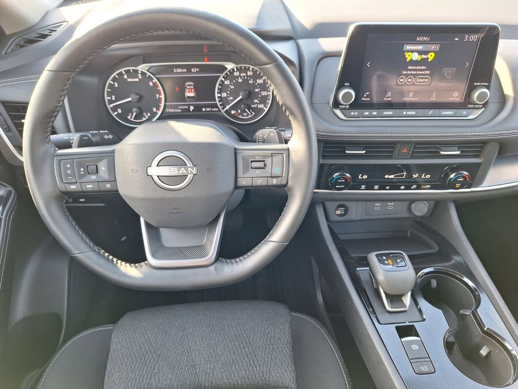 Certified 2025 Nissan Rogue SV image 19