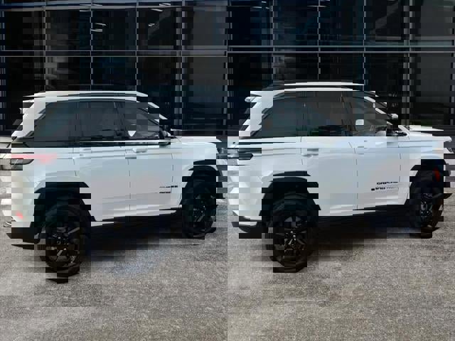 New 2026 Jeep Grand Cherokee Limited w/ Limited Altitude Package image 30