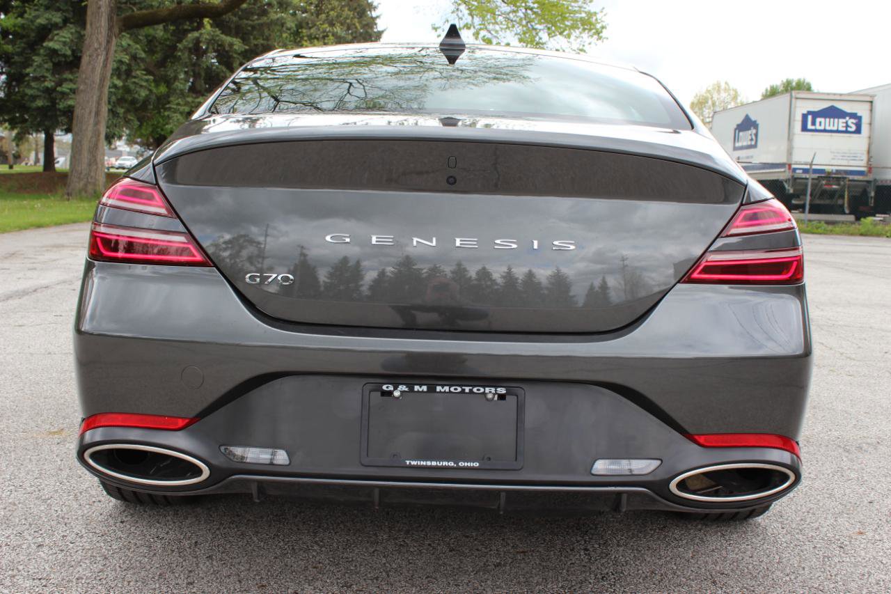 Used 2025 Genesis G70 2.5T RWD image 8