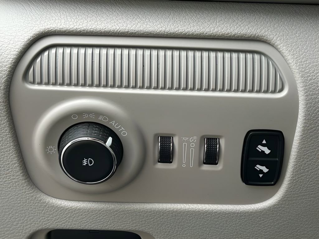 Used 2022 Jeep Wagoneer Series II image 31