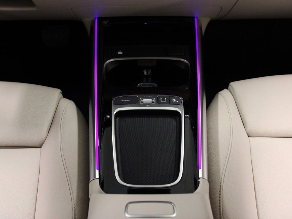 Certified 2025 Mercedes-Benz GLA 250 4MATIC image 16