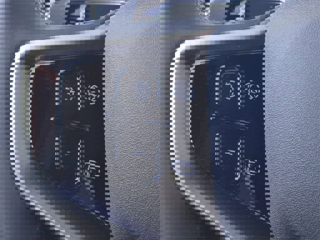 New 2025 Volvo EX30 Plus w/ Protection Package Premier image 23