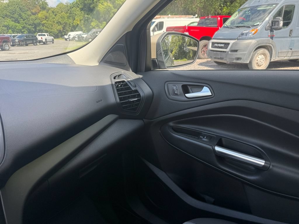 Used 2018 Ford Escape SE AWD/4WD image 25